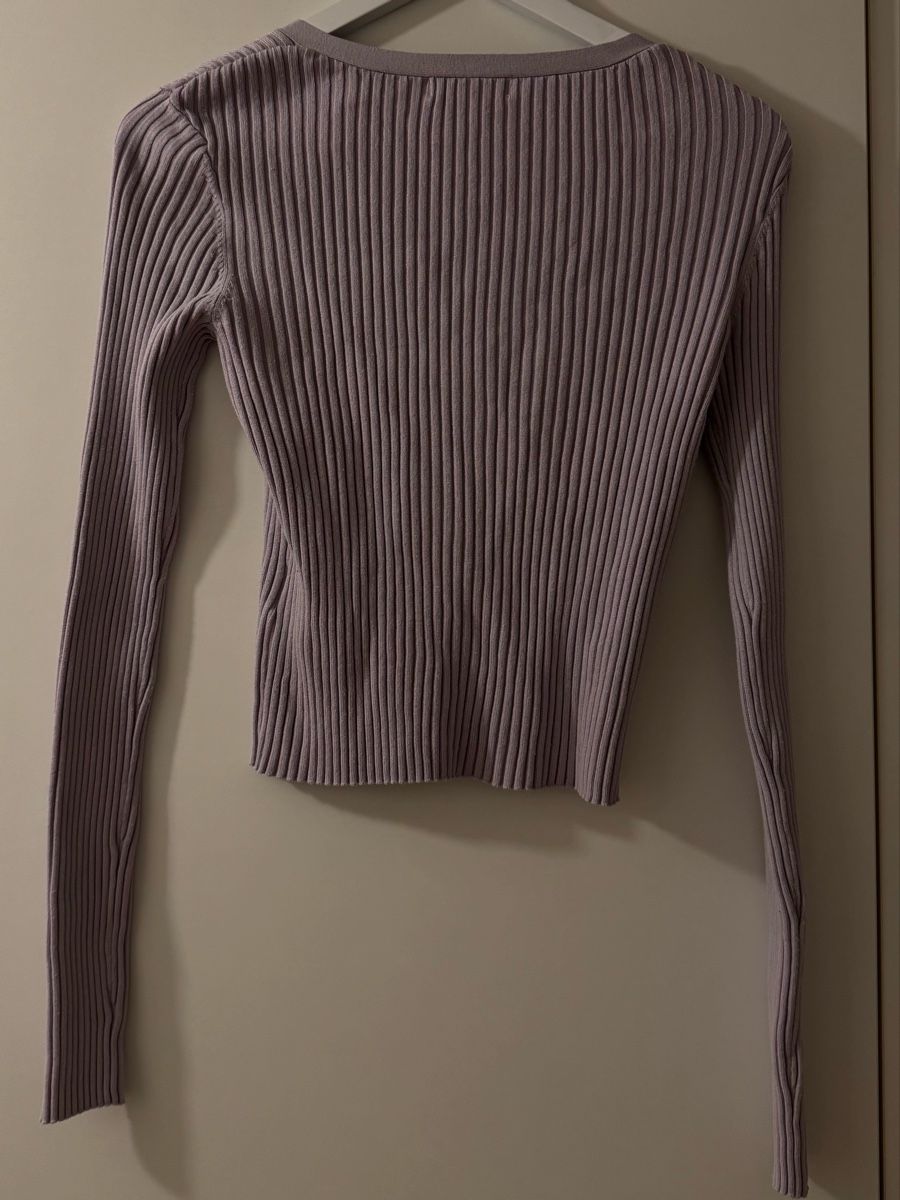 H&M Maglioni & Felpe: H&M Cardigan Lila, Grösse S – Nuovo (secondo la descrizione) da Tuggen venduto da jess_gls06 2