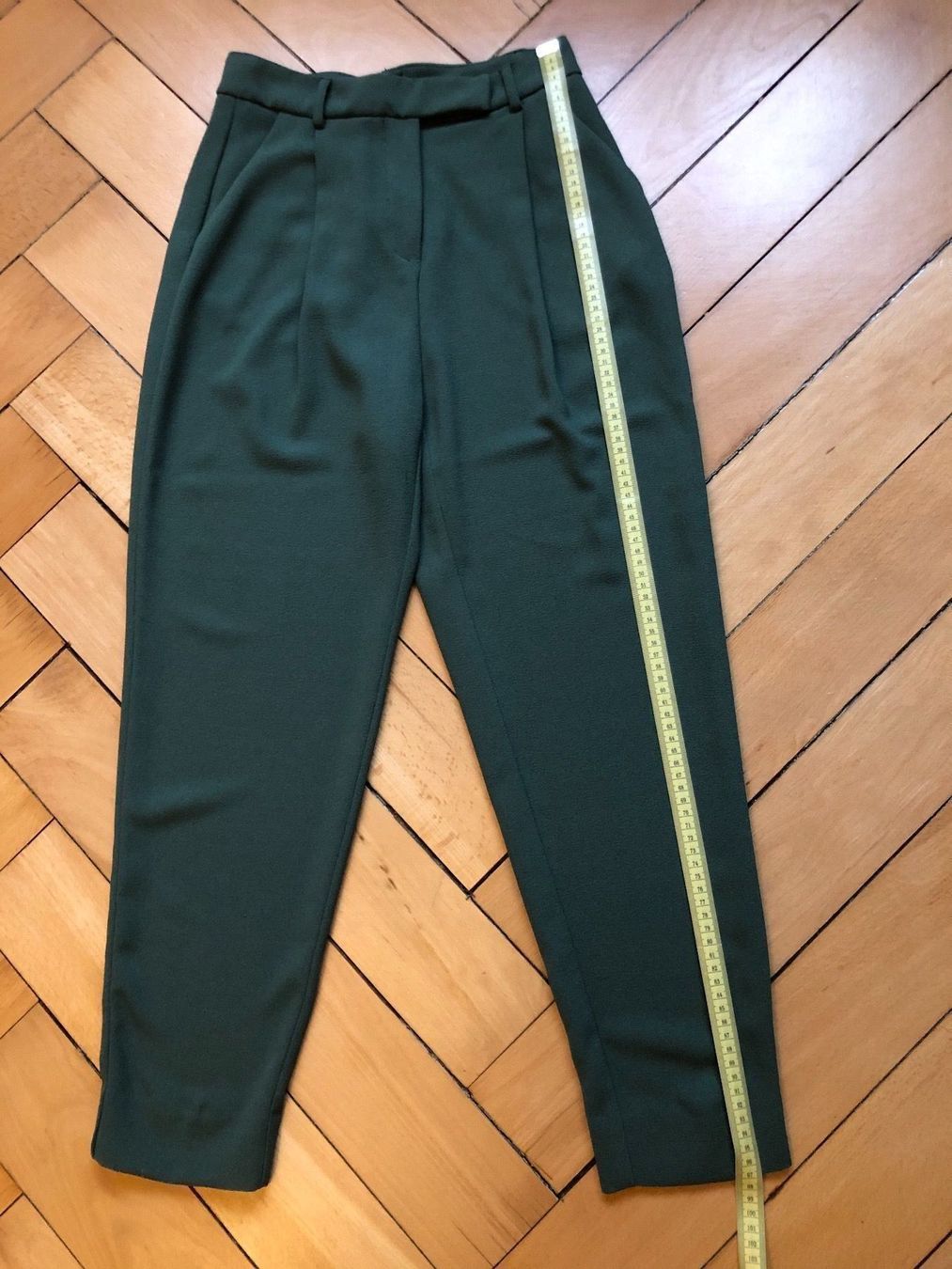 Pantaloni: Lässige salbeigrüne Hose Gr. 32 – Usato da Zürich venduto da MakasoZH 4