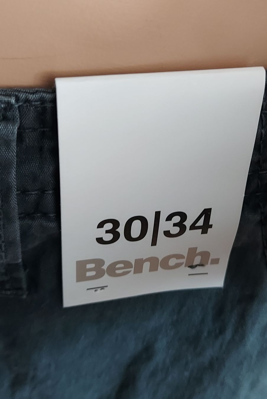 Bench Pantaloni: Neue Bench Herren Cargo Hose, Gr. 30/34, Grau – Nuovo e nell'imballaggio originale da Basel venduto da Mazzo84 3