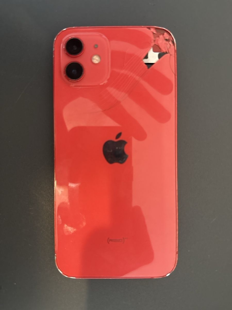 Apple Portables: iPhone 12(product red) – Défectueux à Sierre par kev_dz8v 1