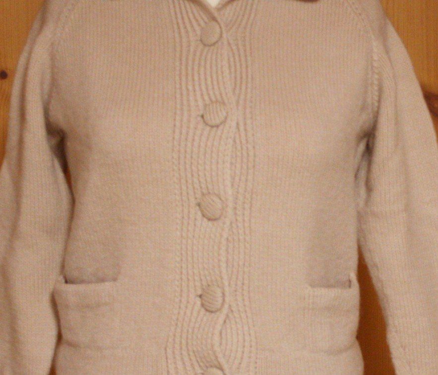 Giacche: Jacke Strickjacke beige Gr. M – Usato da Flüelen venduto da Diversicum-Vintage 1