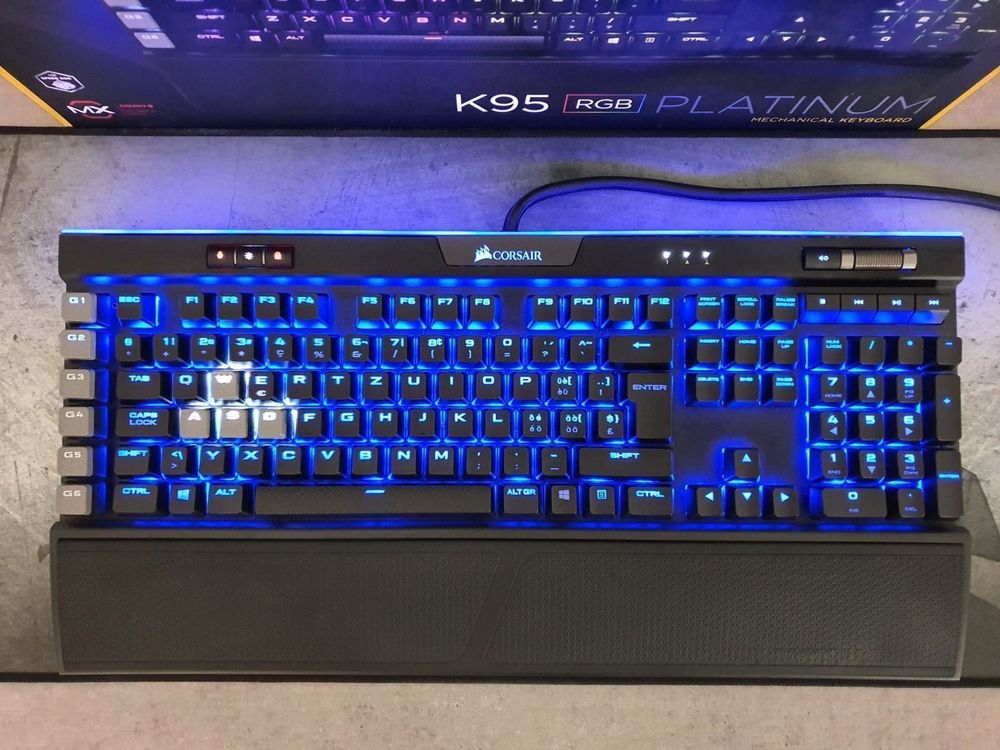 CORSAIR K95 RGB PLATINUM | Kaufen auf Ricardo