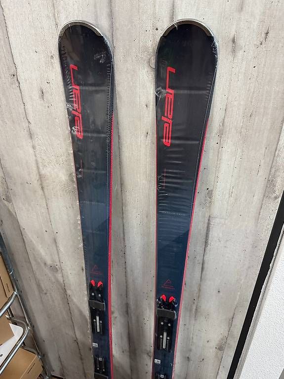 Skis: Elan Element 168 cm – Neuf avec emballage d'origine à Sursee par pilatus.sport 1