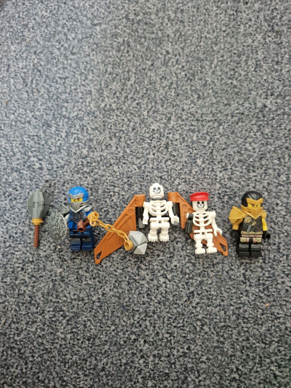 Lego Giocattoli: Lego Figuren Ninjago/Skelette – Nuovo (secondo la descrizione) da Bischofszell venduto da TiKru