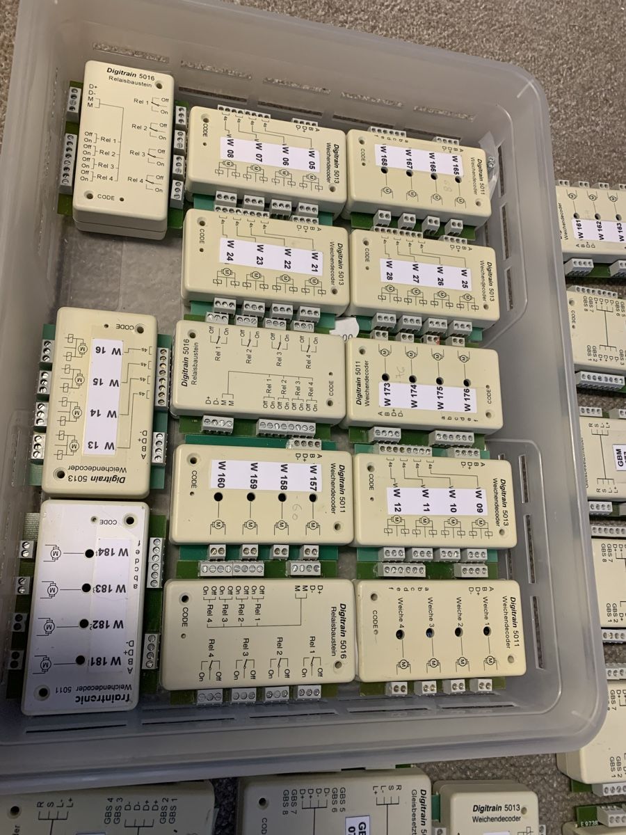 Modellini di ferrovie: 46 Decoder gebraucht, mit Anleitung, H203 – Usato da Winden venduto da EmilNeu 8