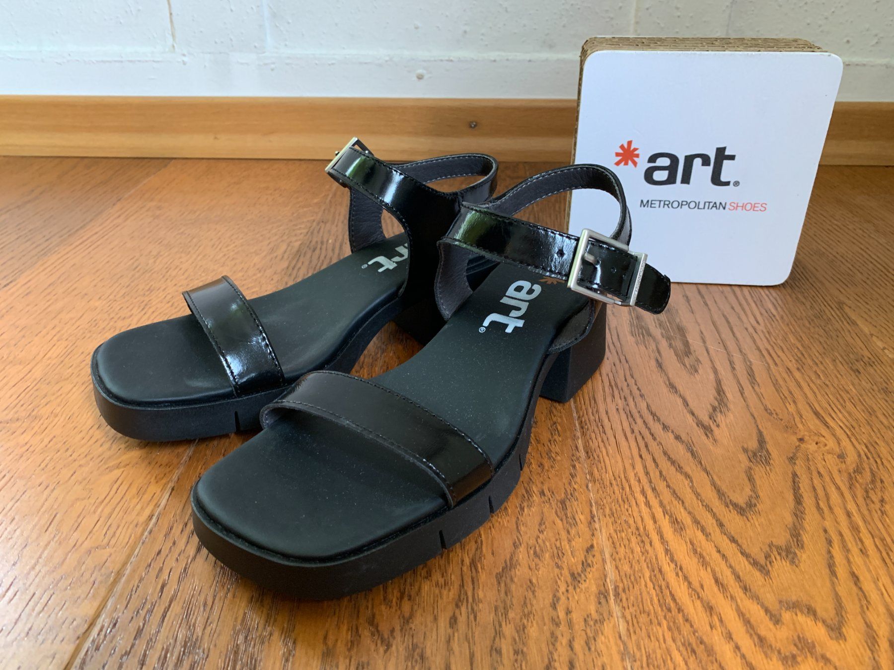 Art Scarpe da donna: Art Varsofia 2060 nappa shinny black Gr.37 – Nuovo (secondo la descrizione) da Zürich venduto da finsti