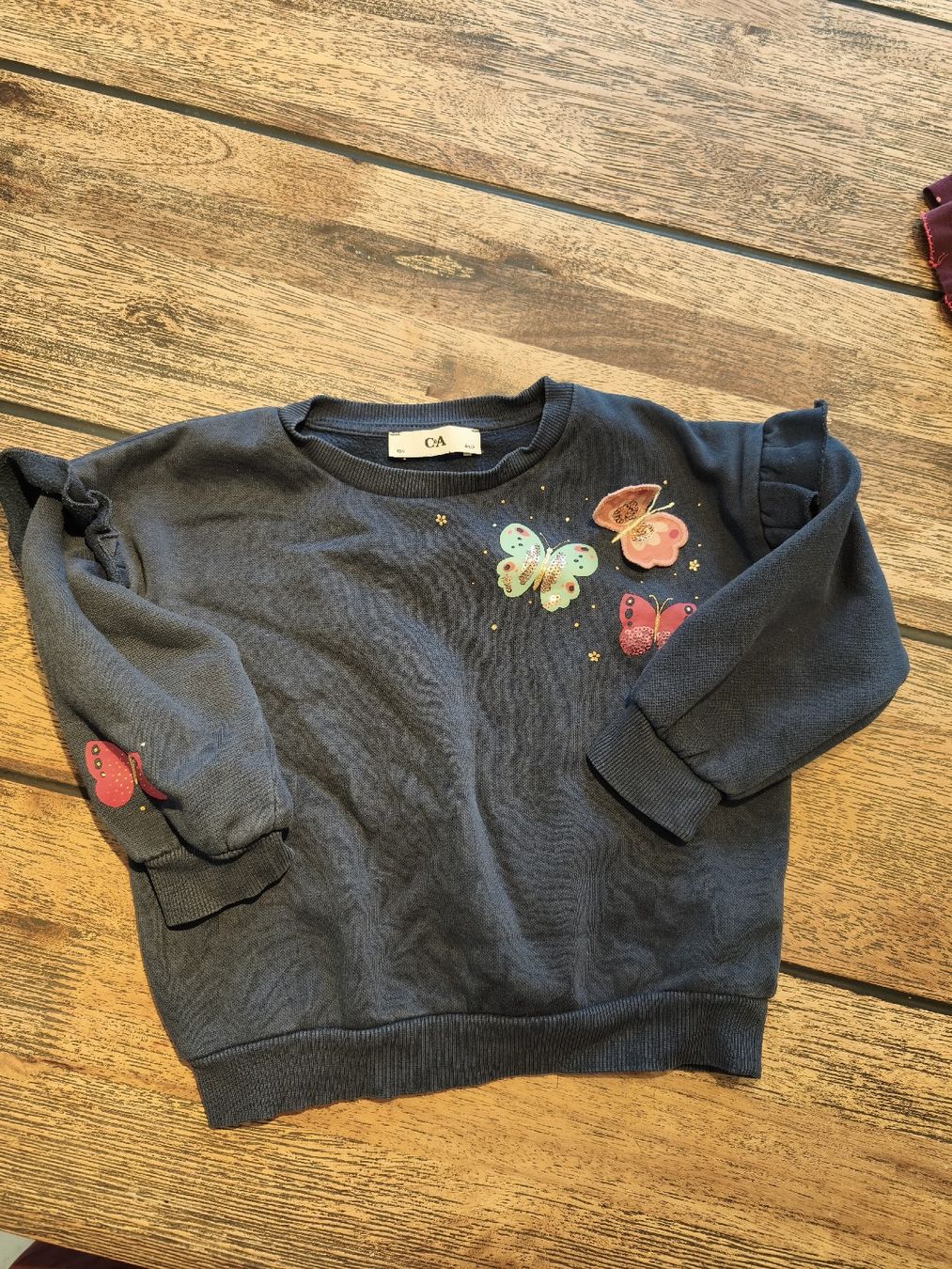 Kleiderpakete & -sets: 3 Kleider / 1 Pulli Grösse 104 – Gebraucht aus Busswil BE von Mango87 4