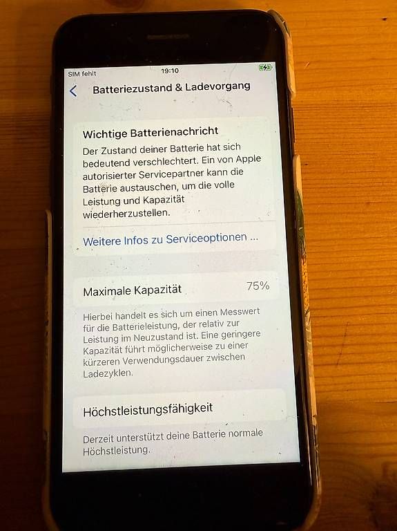 Telefoni cellulari / Smartphones: Iphone 8 64 GB Schwrz – Usato da Hinwil venduto da Col2o5o 4