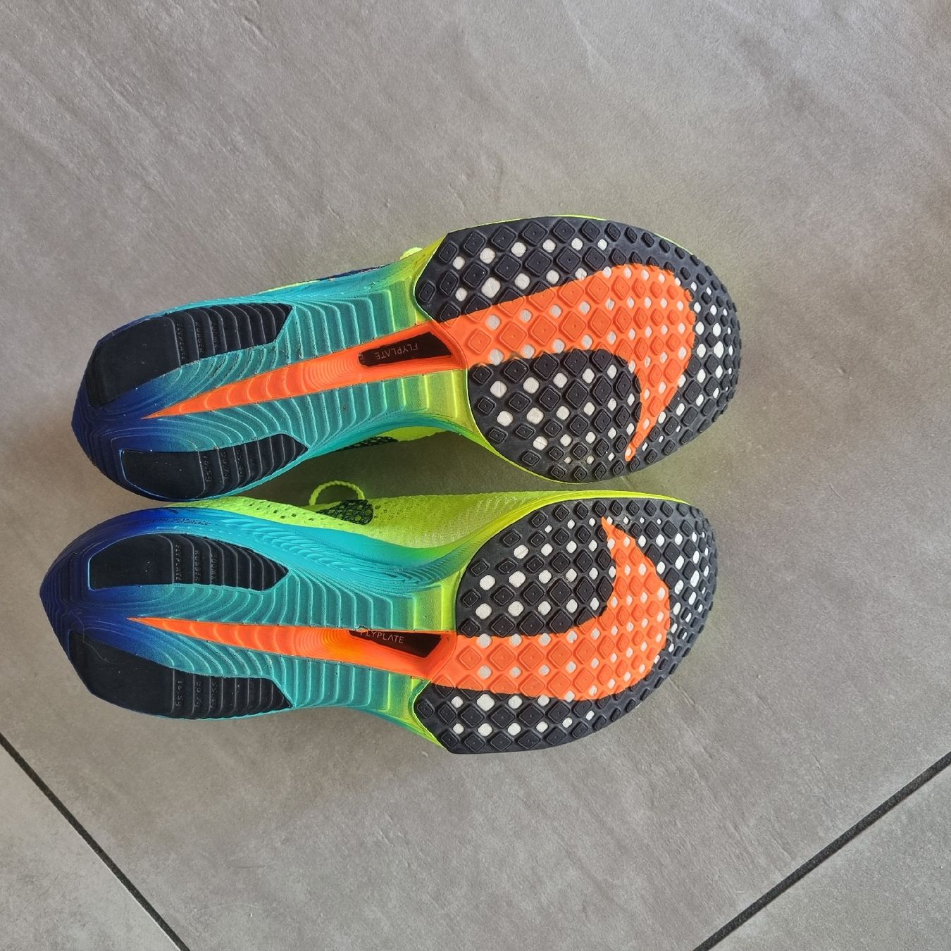 Nike Scarpe da donna: Nike zoom vaporfly nex% 3 – Nuovo e nell'imballaggio originale da Biasca venduto da Siosmart 2