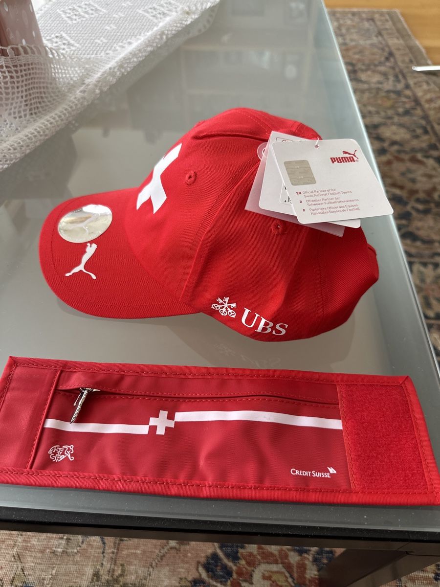 Puma Copricapi, berretti & cappellini: ASF / Credit Suisse / Ubs / Puma Caps – Nuovo e nell'imballaggio originale da Morbio Inferiore venduto da Ecod 1