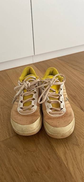 Scarpe da uomo: Tennisschuhe Nike Grösse 38 – Usato da Uitikon-Waldegg venduto da pri_vrl8 1
