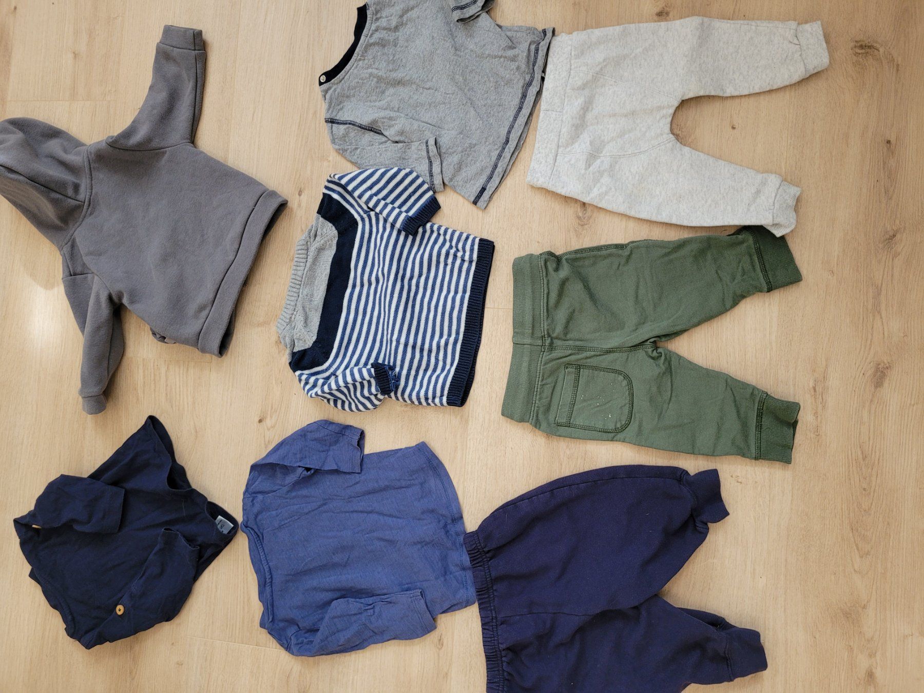 Ensembles coordonnés: Tolles Kleiderpacket Grösse 68 Jungs – D'occasion à Lupsingen par sta_wgg5 7