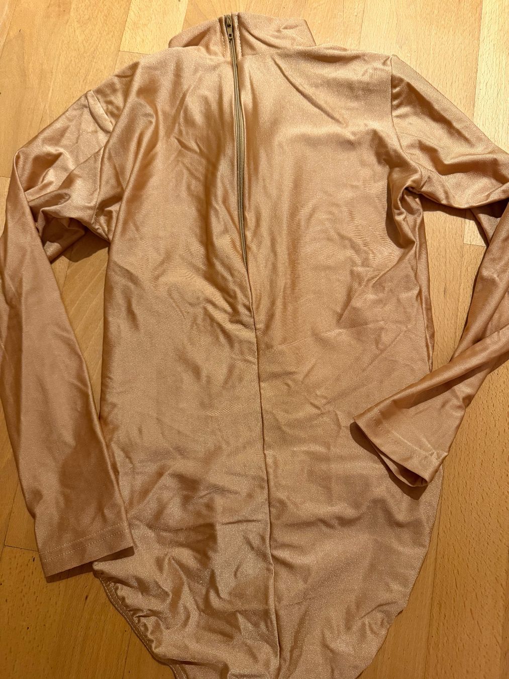 Top: Body bronze Gr. M elastisch wie neu – Nuovo (secondo la descrizione) da kloten venduto da domireto 1