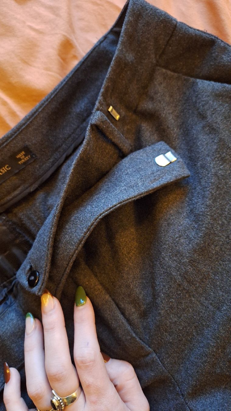 Zara Hosen: Zara Stoffhose Grau – Neu (gemäss Beschreibung) aus Winterthur von _lxeah 2