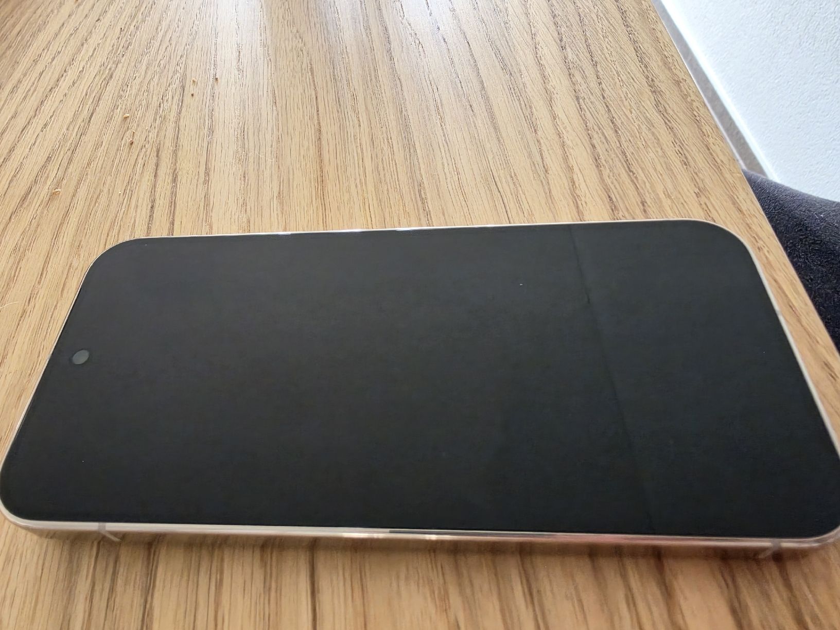 Google Telefoni cellulari / Smartphones: Google Pixel 10 Pro 256 GB Jade + 2 case – Usato da Effretikon venduto da Oscikus 2