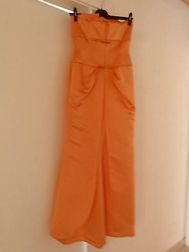Kleider: Robe de cocktail orange – Gebraucht aus Echallens von fayetrahel 2