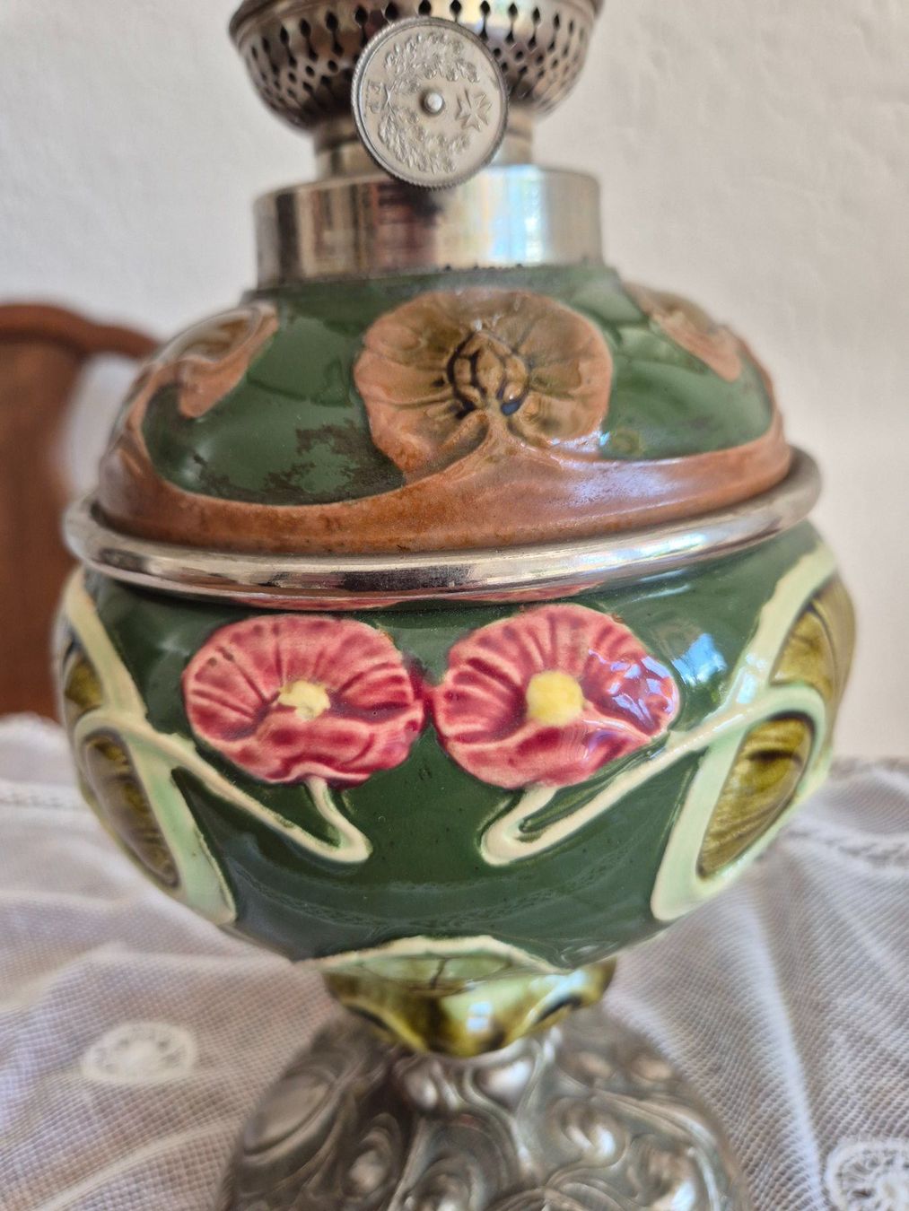 Lampade: Petroleumlampe Jugendstil Keramik Glas – Usato da Bern venduto da aronari 4