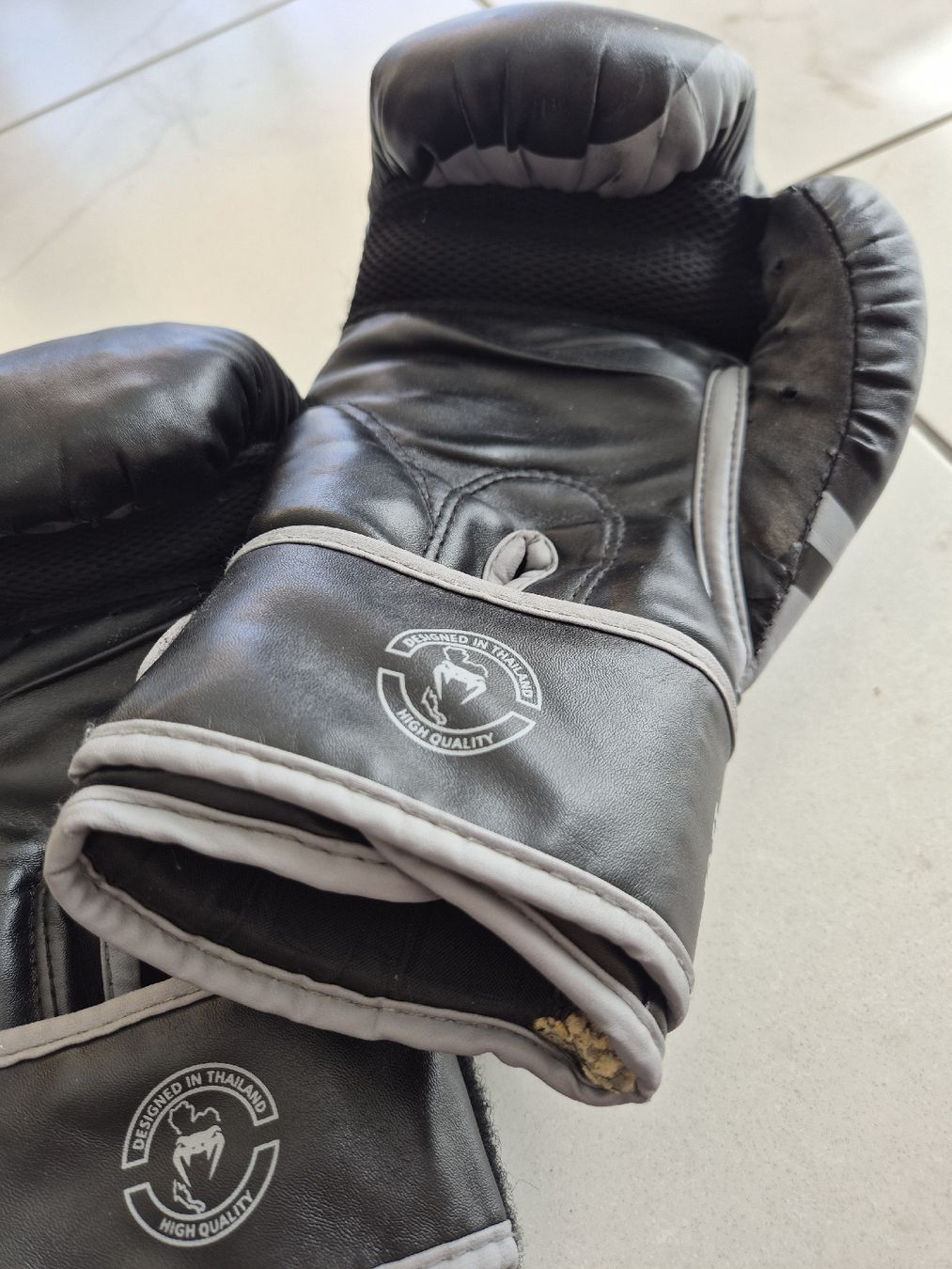 Guanti & manicotti: Box Handschuhe – Usato da Rudolfstetten venduto da Natalie_0404 2