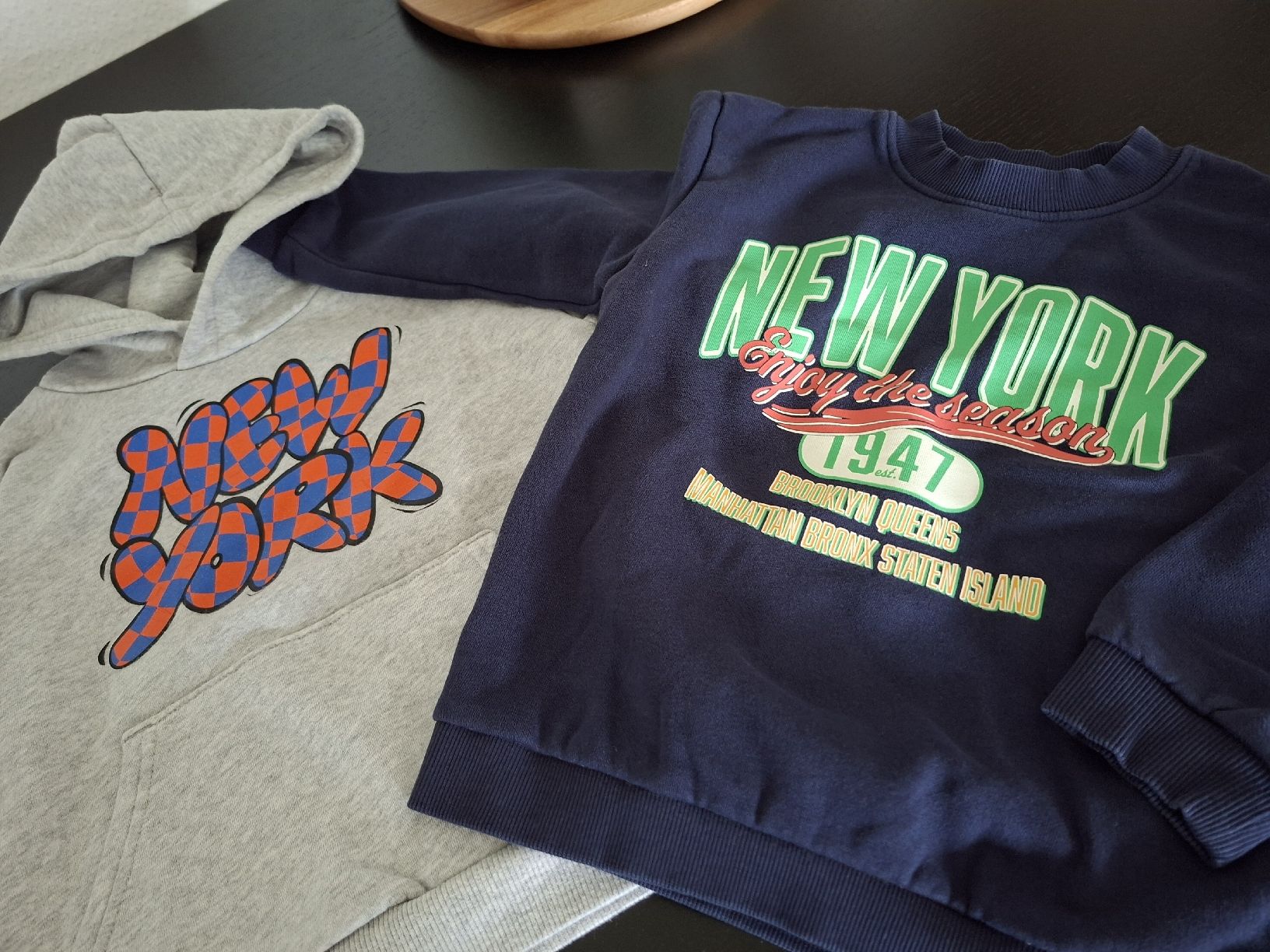 Ensembles coordonnés: Kinder Pullover H&M Grösse 110 – D'occasion à Winterthur par Ausmisten2026