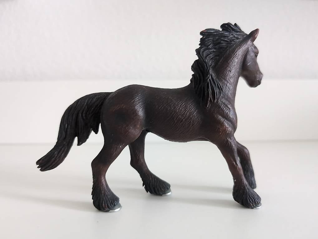 Giocattoli: Schleich Friesen Stute – Usato da Wangen b. Olten venduto da kim_x9zn 2