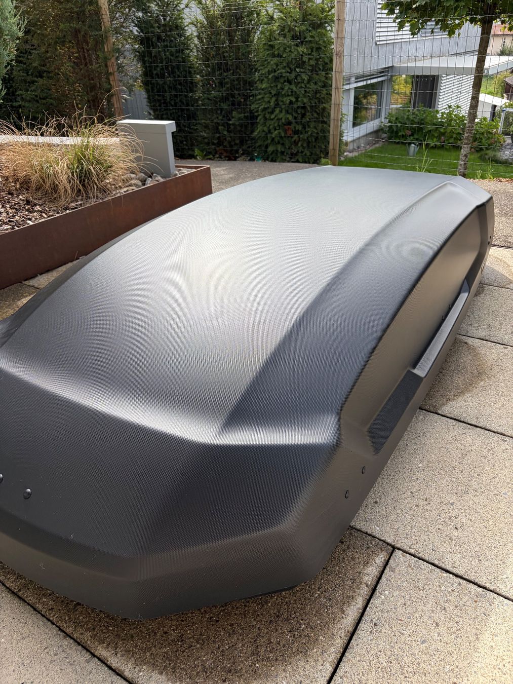 Thule Box da tetto: Fast neue Thule Dackbox und Dachträger – Usato da Bertschikon Gossau venduto da matse74 1