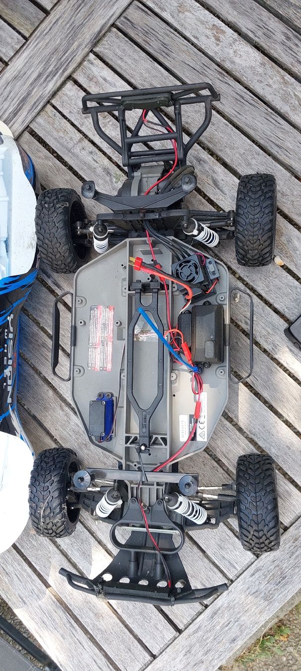 Traxxas RC Modellbau: Traxxas Slash – Gebraucht aus Bottenwil von Wild_1 1