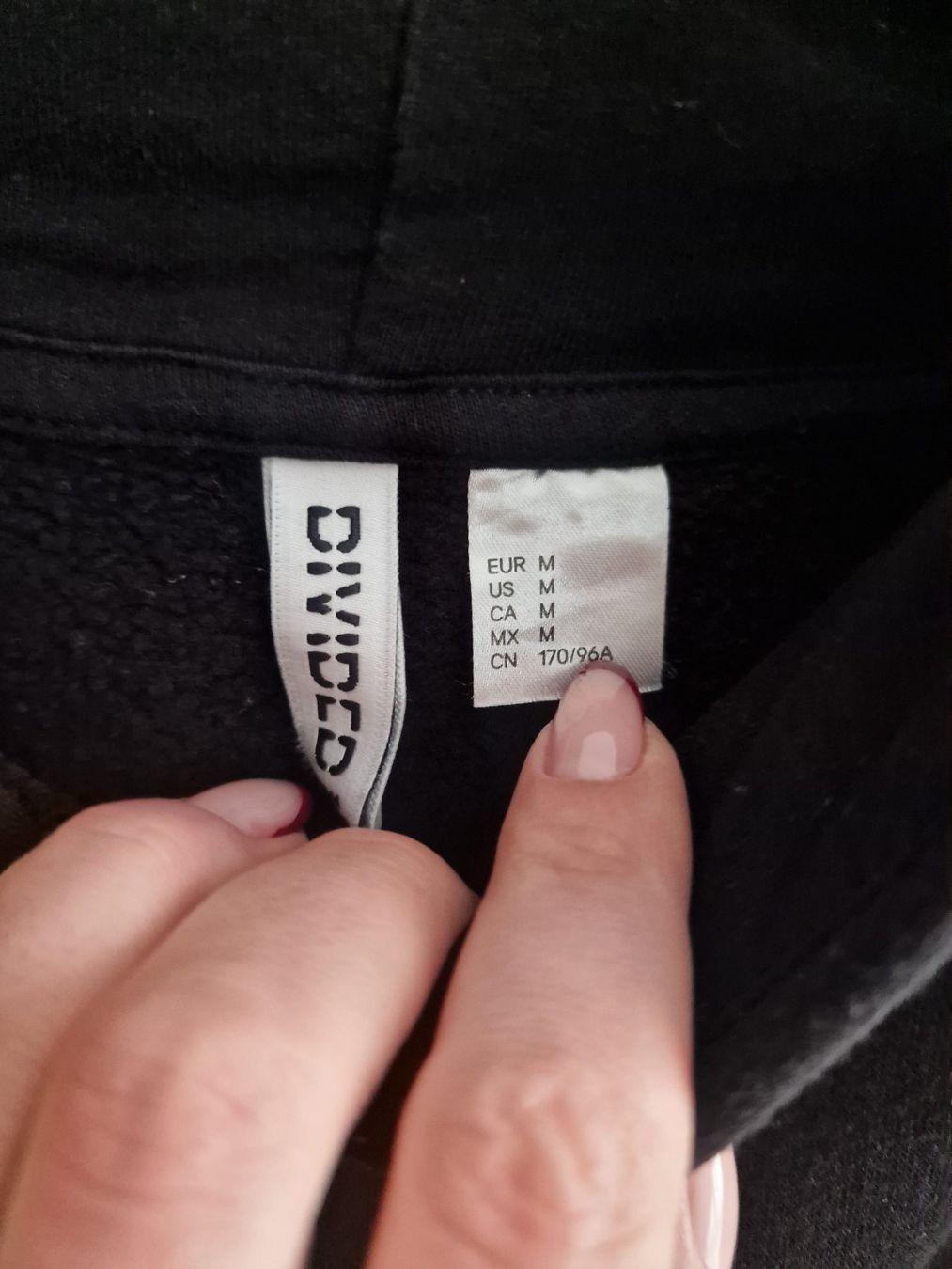 H&M Maglioni & Felpe: Basics Hoodie Schwarz H&M – Usato da Altishausen venduto da ter_58nj 1