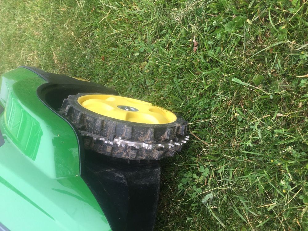 Rasenroboter John Deere / Sabo Tango E5 Kaufen auf Ricardo