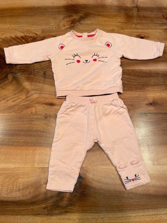 Outfit von C&A, Grösse 68 (tragbar ab Grösse 62)