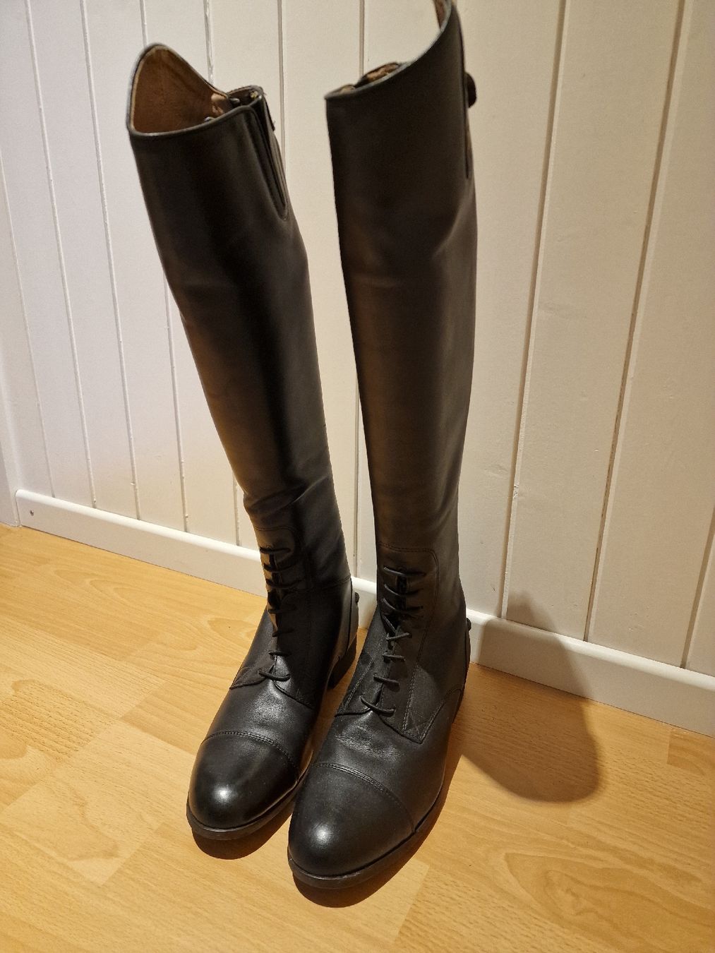 Ariat Scarpe da donna: Reitstiefel – Nuovo (secondo la descrizione) da Sattel venduto da kno_9wfs