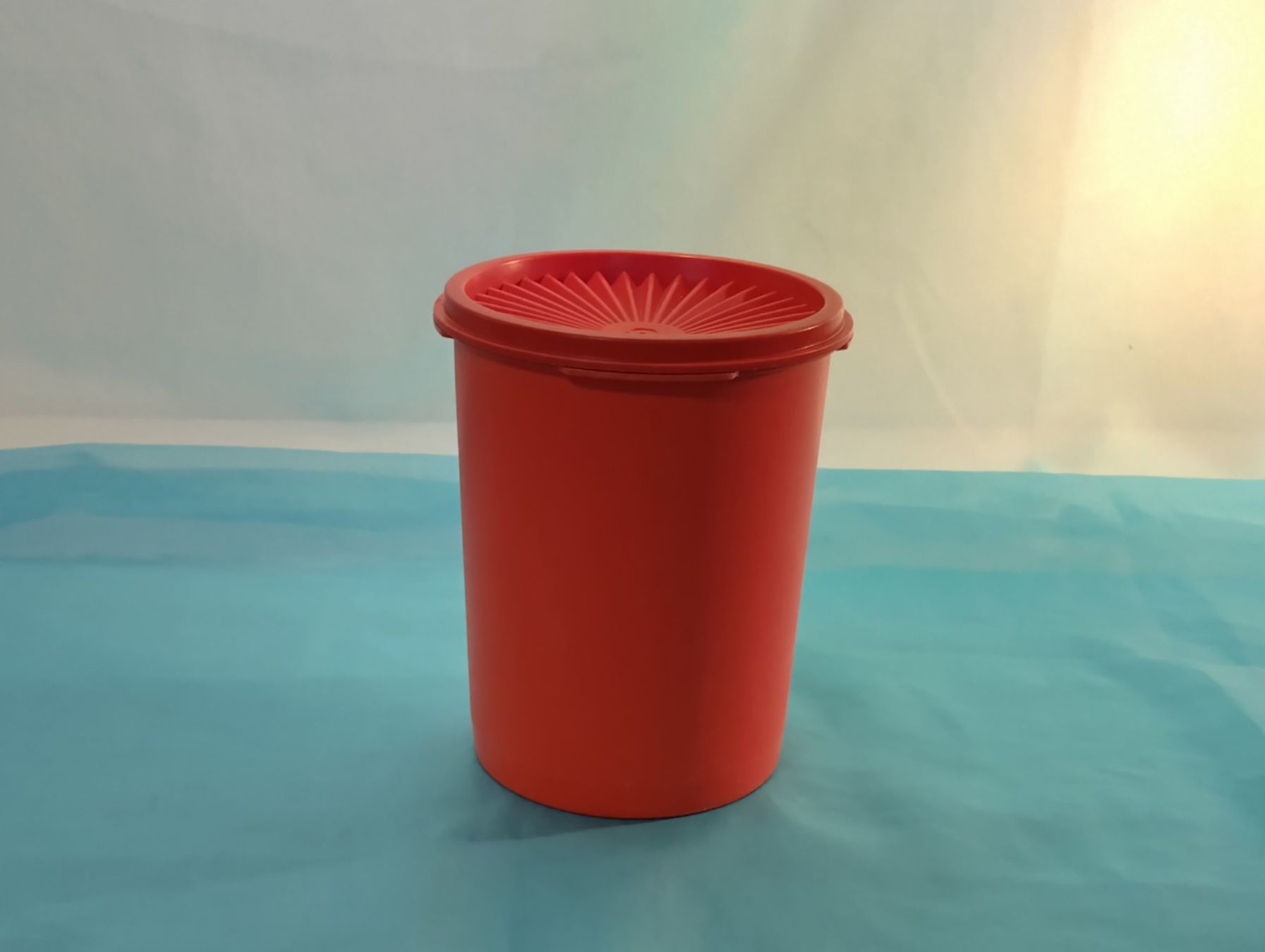 Tupperware Behälter & Ähnliches: Tupperware Behälter, orange – Gebraucht aus Bellach von JingleCherry