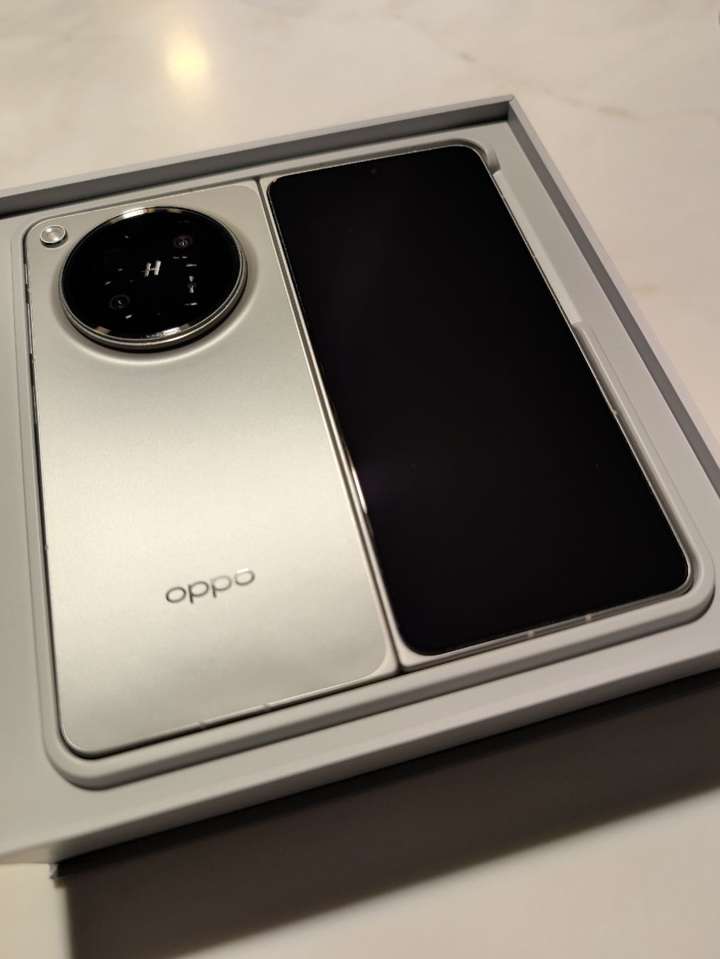Oppo Handys / Smartphones: Oppo Find N6 16/512GB Silver, global version – Gebraucht aus Fällanden von gnyslb 1