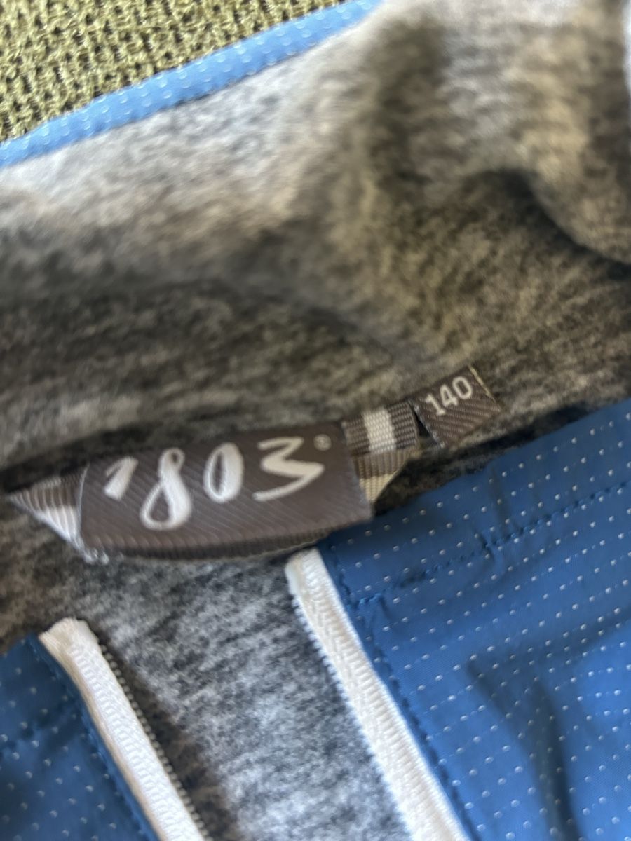 Altro abbigliamento per bambino: Veste Kinder Gr.140 – Usato da Winterthur venduto da microsphere 2