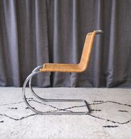 MR 1O Freischwinger  Ludwig Mies Van Der Rohe von Thonet