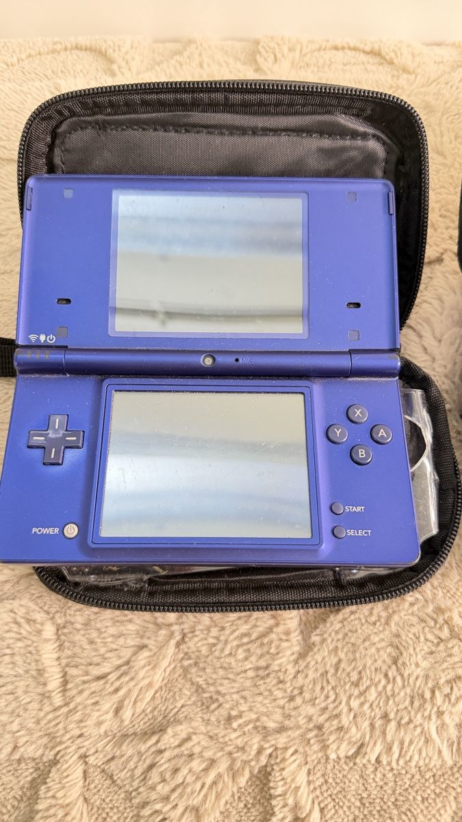 Nintendo Jeux: 2 Nintendo DS mit Hülle – D'occasion à Kreuzlingen par Lion_10 1