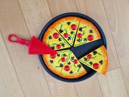 Spielzeug Pizza mit Zubehör guter Zustand