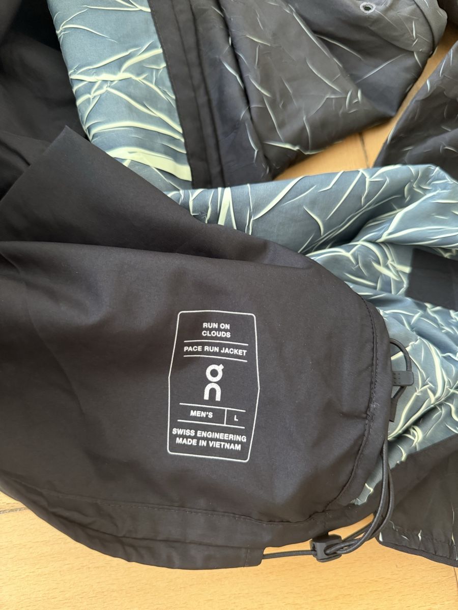 Giacche: On Jacket (L) – Usato da Bern venduto da Laufsport3000 2