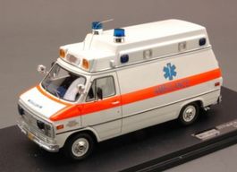 Matrix MX20302-391 CHEVROLET G30 VAN AMBULANCE 1986 1:43