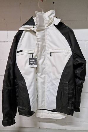 Warme Winterjacke NEU, Gr.S, super Qualität, NEU