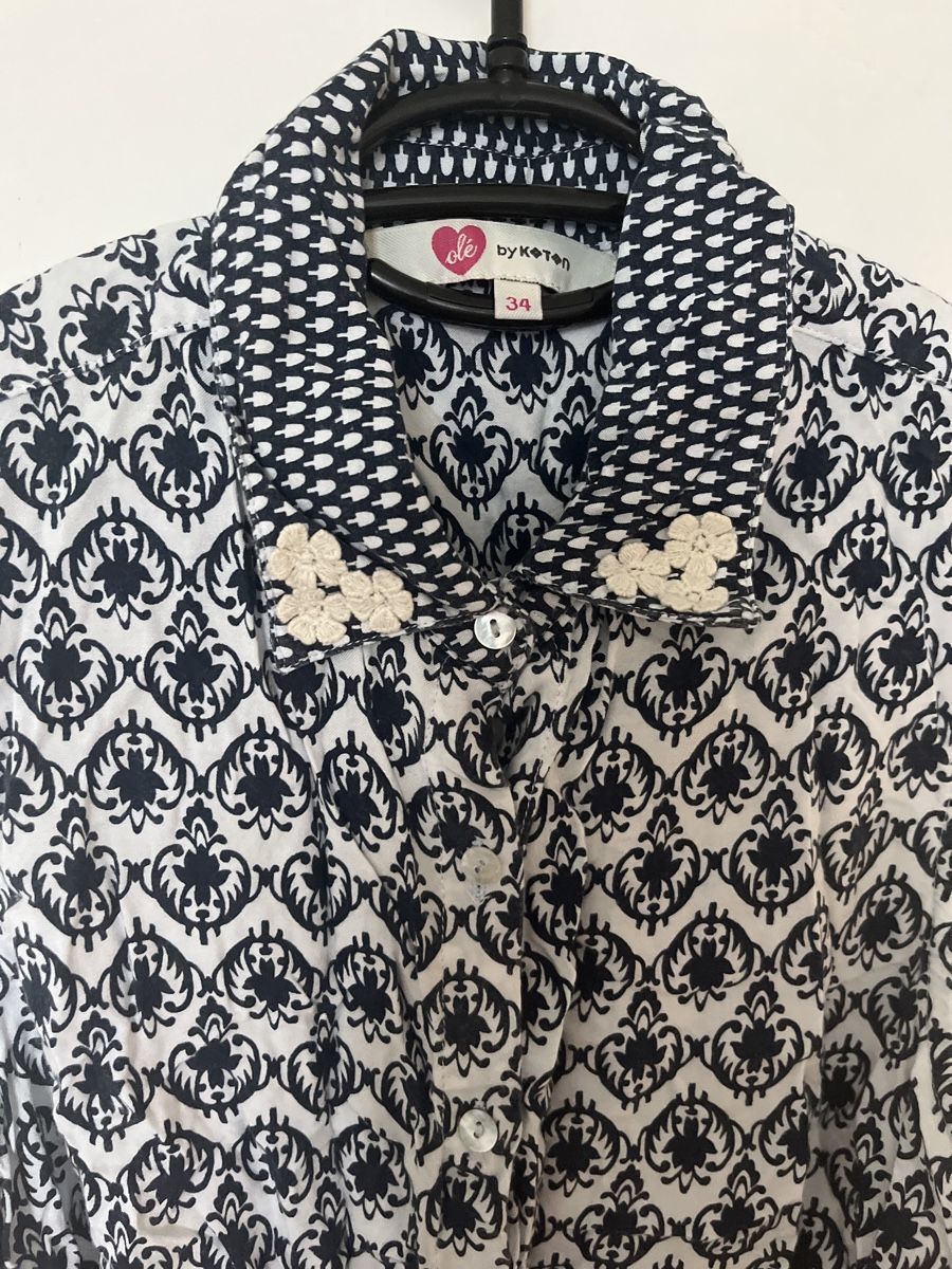 Camicette: Shirt with nice details, size 34 – Usato da Villette (Lavaux) venduto da eva_l6gw 1