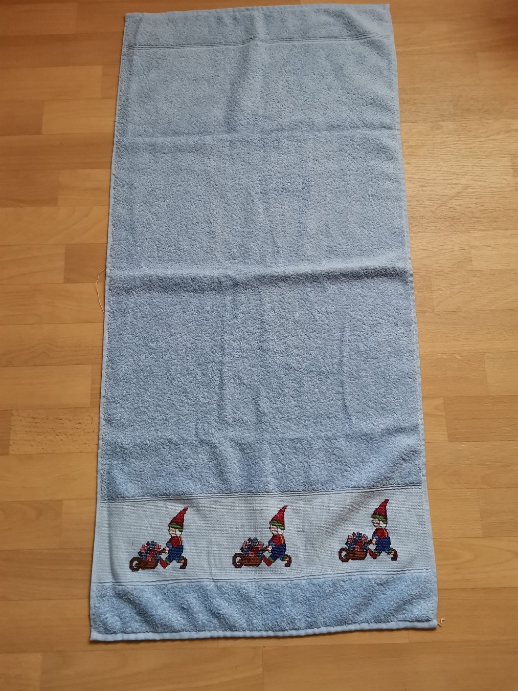 Teli da bagno: Linge de toilette brodé – Nuovo e nell'imballaggio originale da Cournillens venduto da masoeur 1