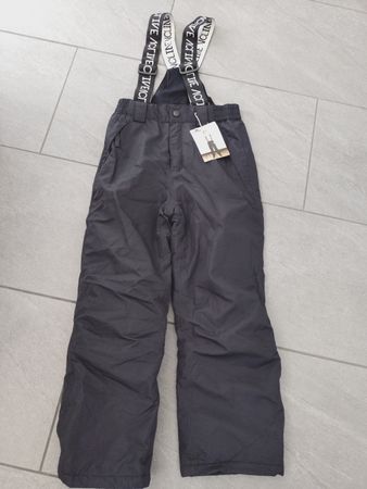 Skihose schwarz mit Trägern Grösse 122/128 Neu