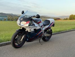 Yamaha FZR1000 EXUP aus dem Jahr 1996 mit nur 36'000 km