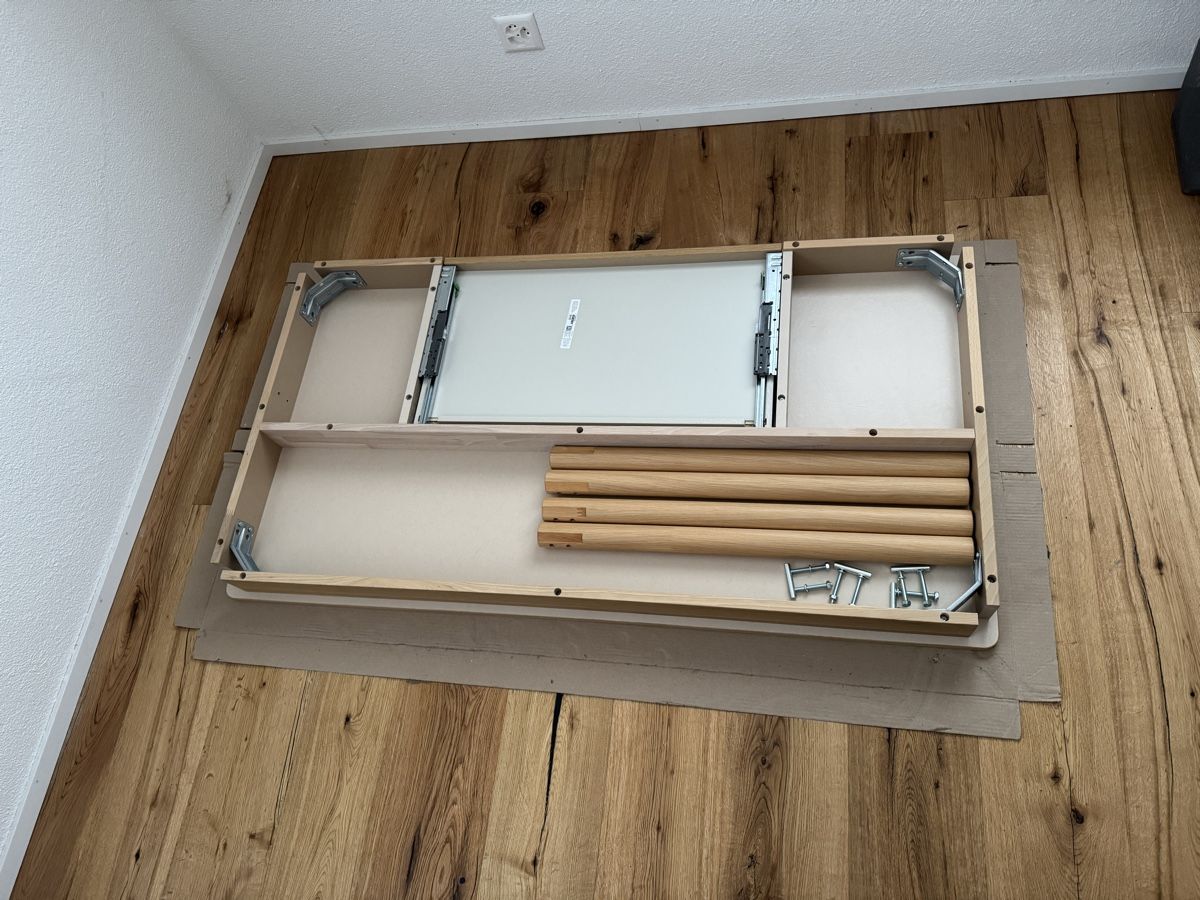 Schreibtische: Tisch Ikea - 140x75  – Neu (gemäss Beschreibung) aus Goldach von htccth 1