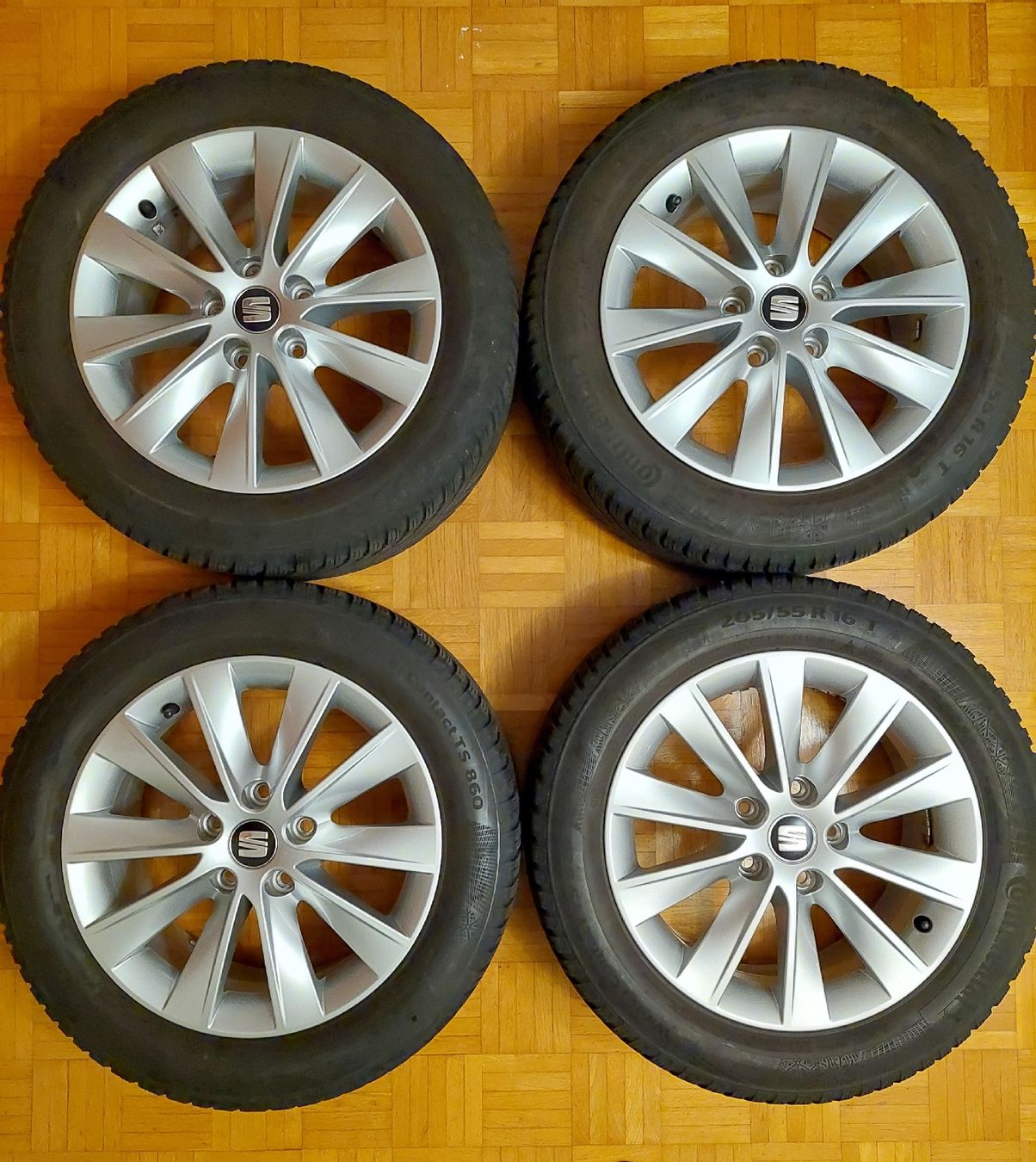 Seat Pneumatici & Ruote complete: Seat Leon 16 Zoll Winterräder – Usato da Stansstad venduto da Mazzane