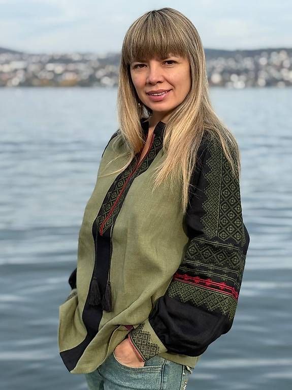 Camicette: Bestickte Leinenbluse für Damen  – Usato da Thalwil venduto da han_2b8c 6