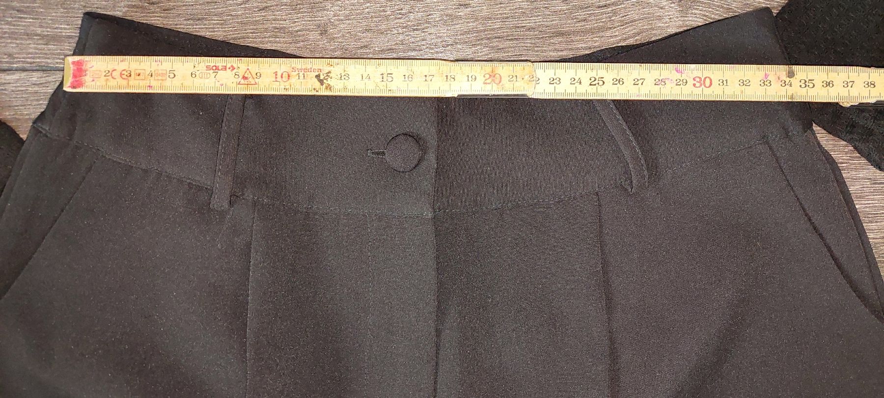 Pantaloni: Shorts + Top Schwarz gr 36 – Nuovo (secondo la descrizione) da Gwatt (Thun) venduto da Letzte-Chance-III 1