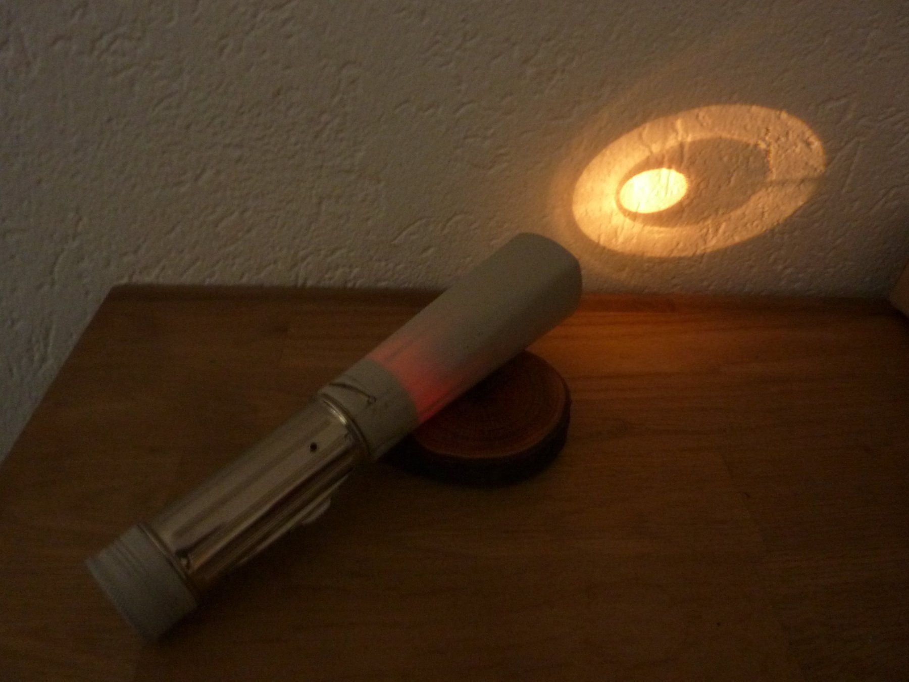 Lampade: Vintage Hand Fernlicht Lampe – Usato da Hochfelden venduto da swissice 1