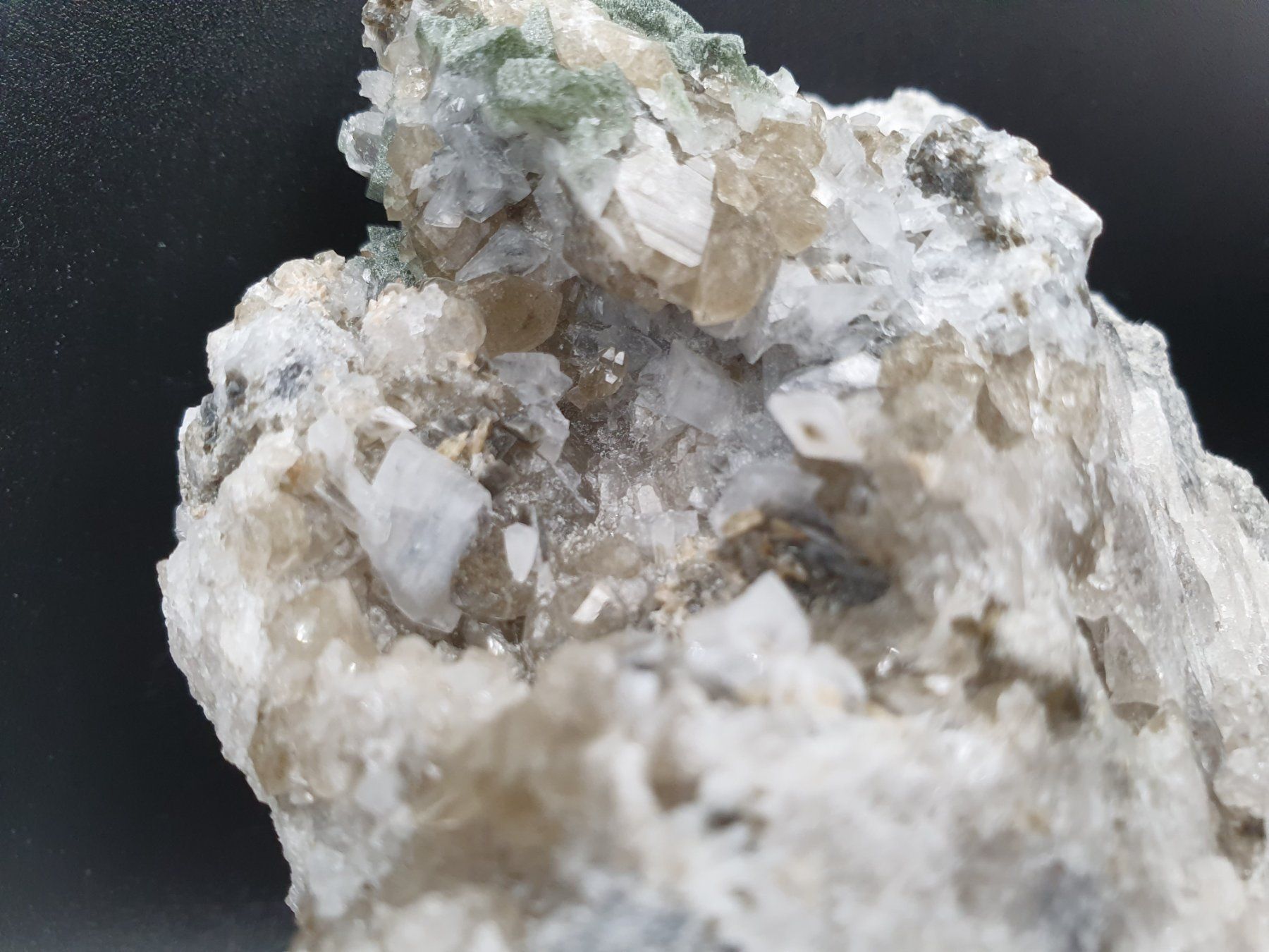 Minerali & Pietre curative: Adular, Phantomquarz und Titanit – Nuovo (secondo la descrizione) da Holderbank SO venduto da swiss-minerals 2