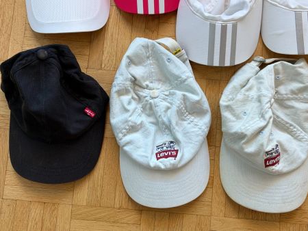 7 Unisex-Caps – Adidas & Levi's